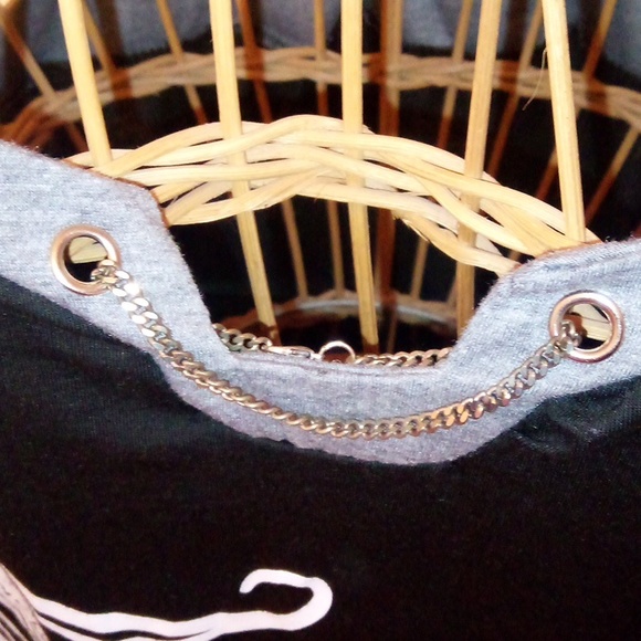 Feather Print Top - Picture 8 of 12